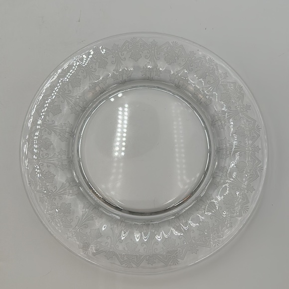 Vesta Clear Luncheon Plate by Glastonbury Lotus- set of 4 - Picture 10 of 16